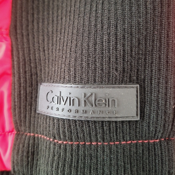 Calvin Klein Performance puffer vest - Picture 6 of 8